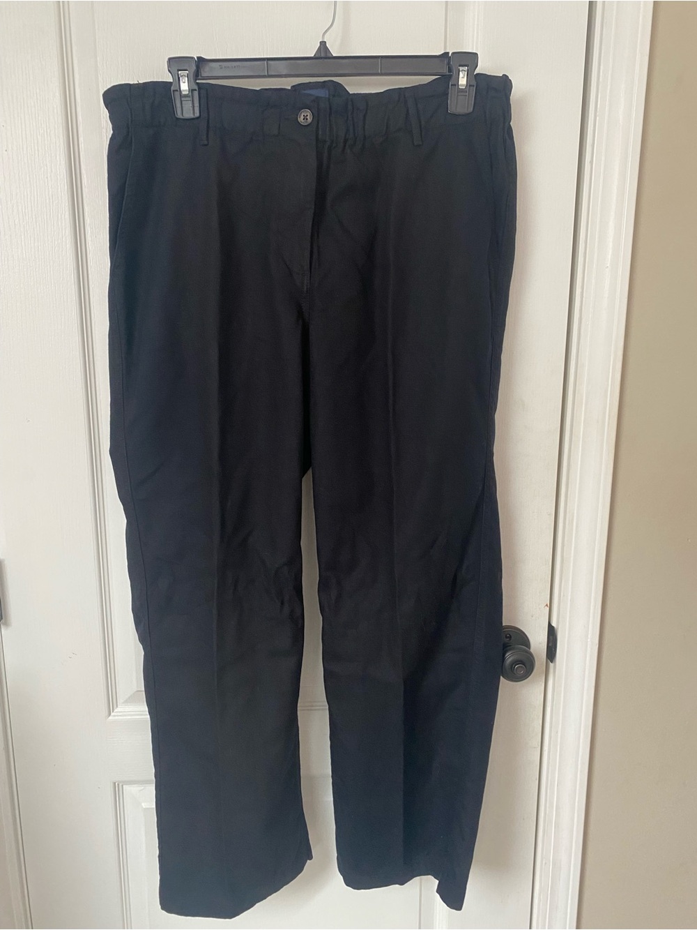 GAP Women's Black Straight-Leg Pants